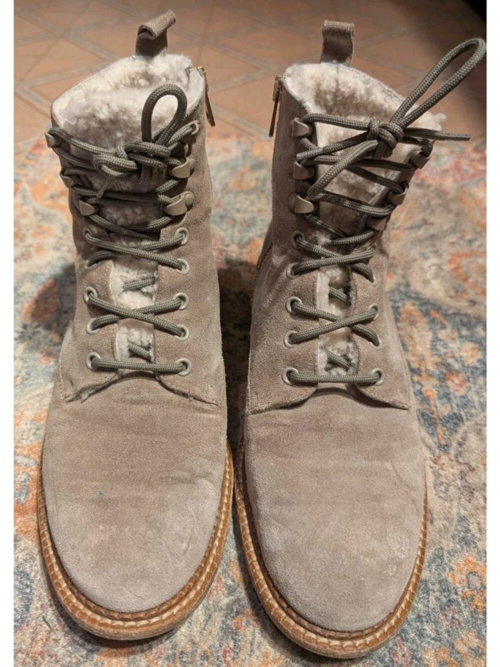 Vince Grey Suede Shearling Cabria 3 Lace Up Combat Boots Size 10 US